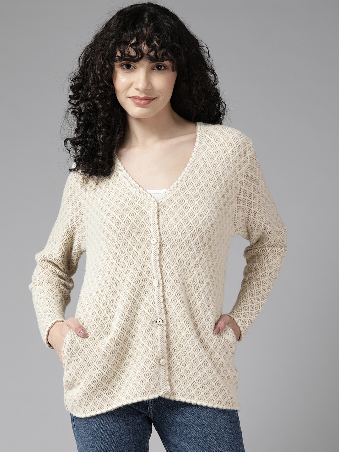 

Cayman Women Geometric Woolen Knitted Cardigan, Cream