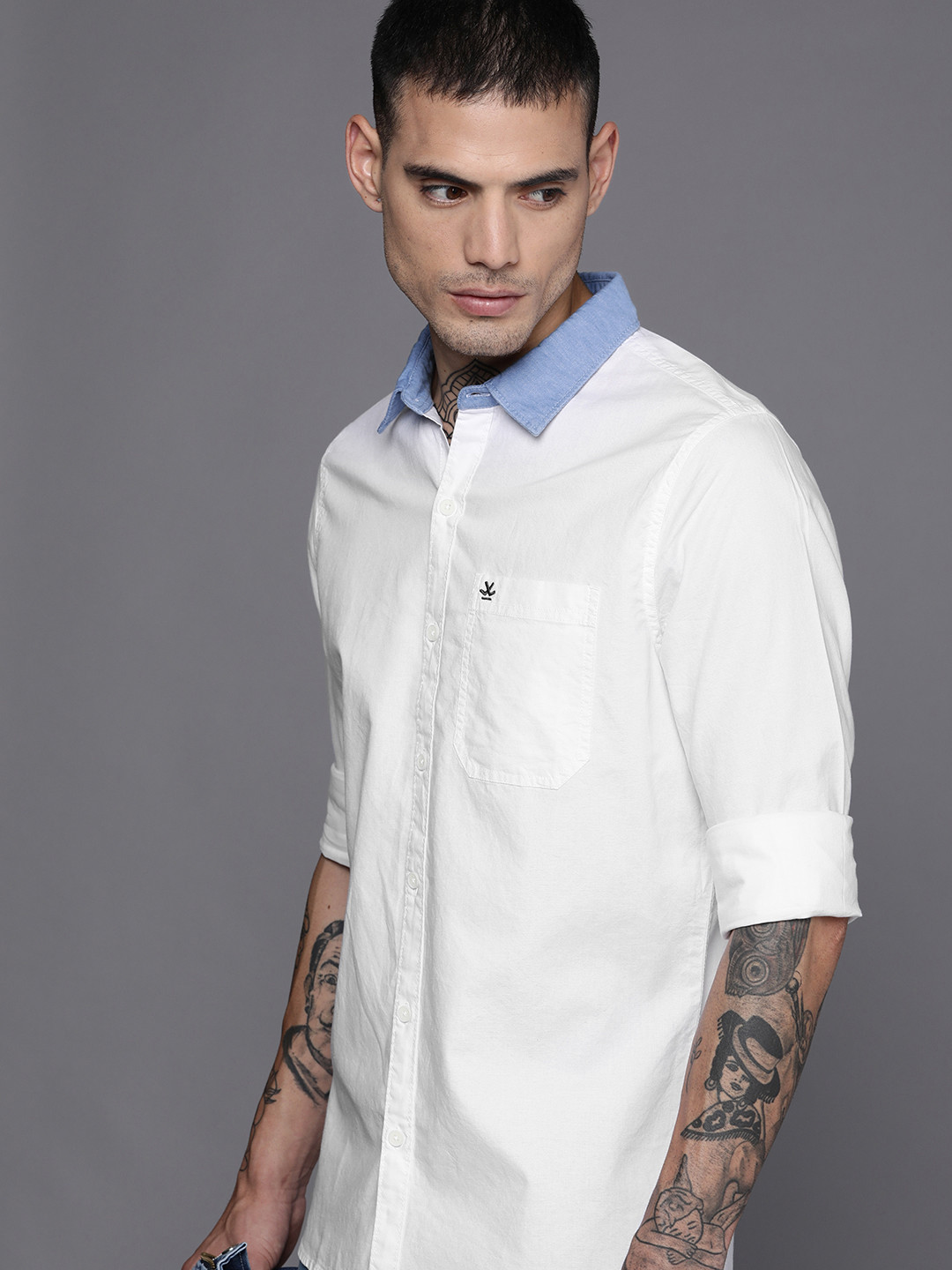 

WROGN Men White Solid Pure Cotton Slim Fit Casual Shirt With Contrast Collar