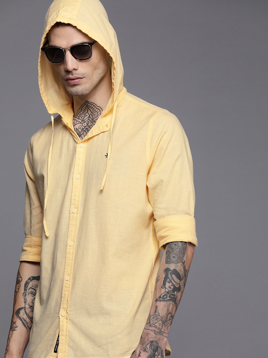 

WROGN Men Yellow Solid Pure Cotton Hooded Slim Fit Casual Shirt