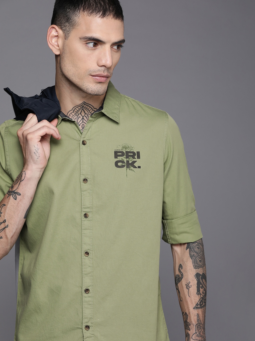 

WROGN Men Green Slim Fit Printed Pure Cotton Casual Shirt