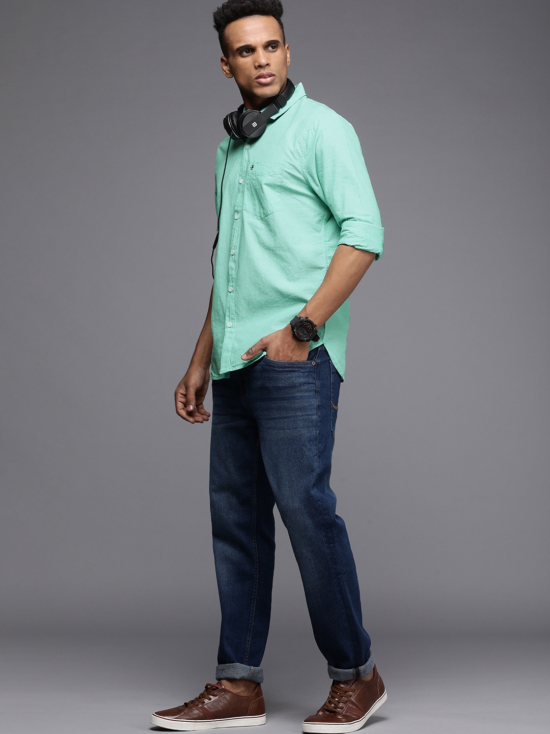 

WROGN Men Light Green Solid Slim Fit Pure Cotton Casual Shirt