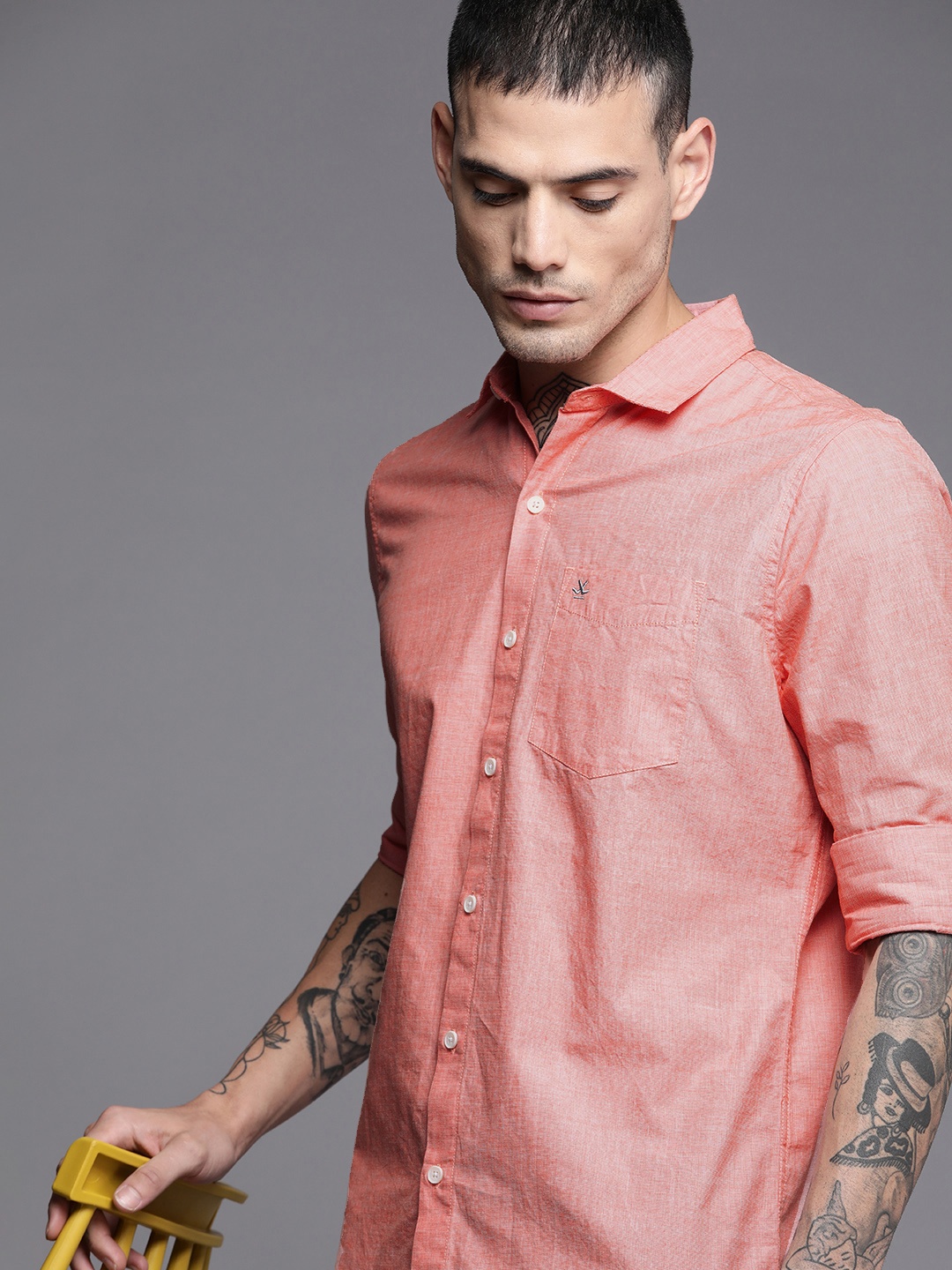 

WROGN Men Pink Solid Slim Fit Pure Cotton Casual Shirt