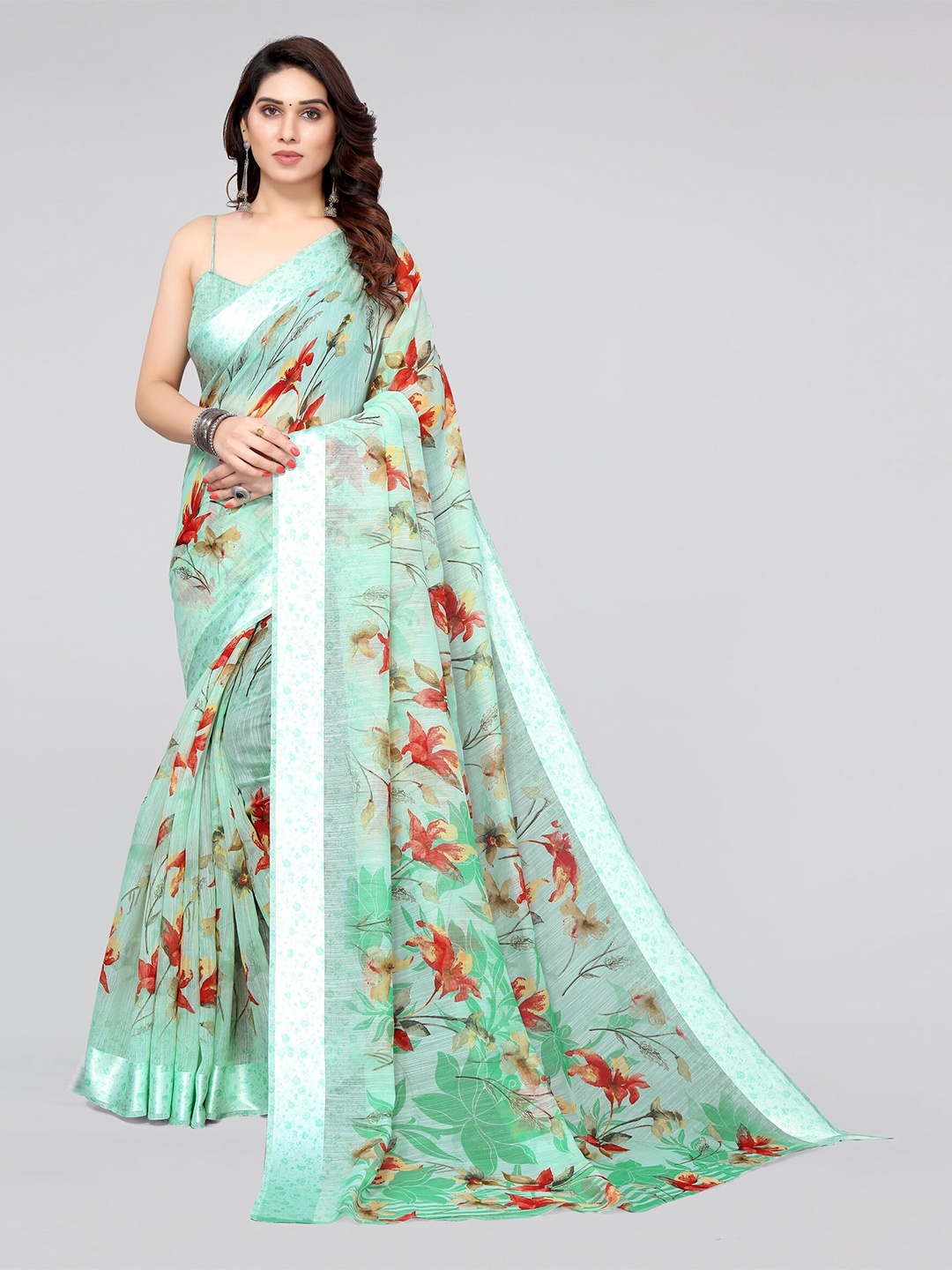 

MIRCHI FASHION Green And Red Floral Print Solid Border Saree