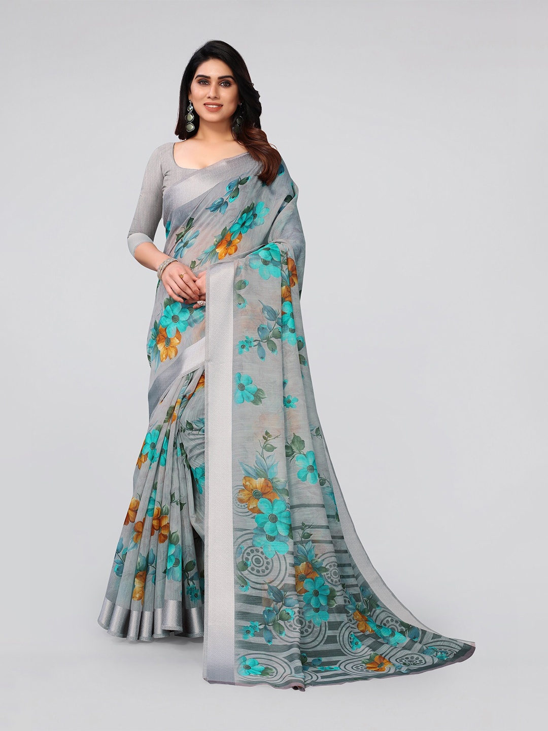 

MIRCHI FASHION Grey And Turquoise Blue Floral Print Solid Border Saree