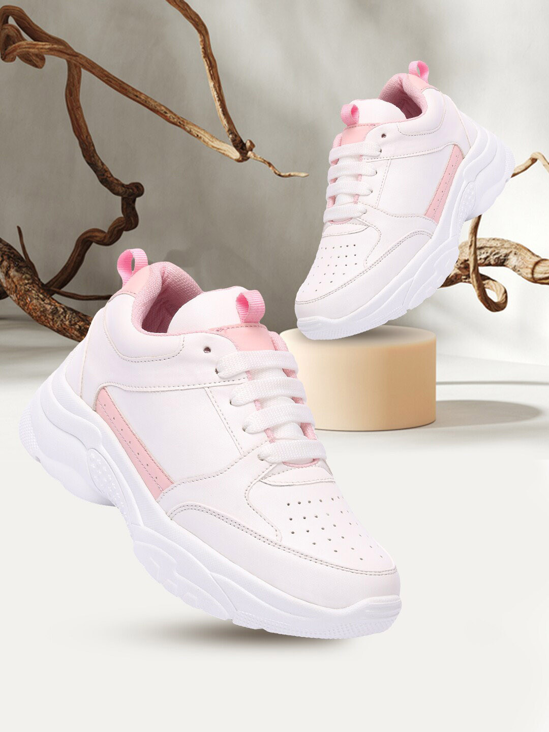 

FASHIMO Women Perforations Lace Up Sneakers, White