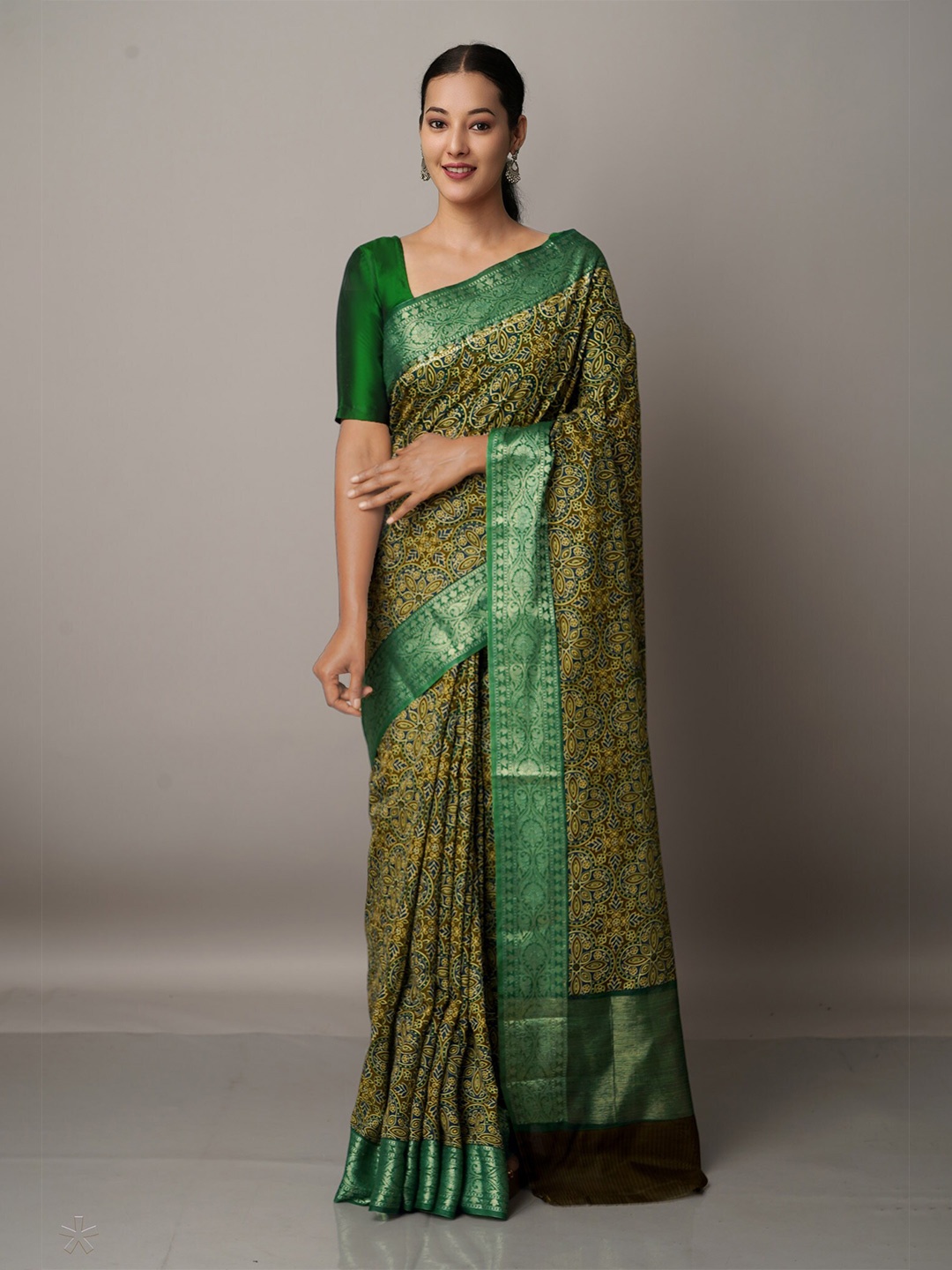 

Unnati Silks Green & Yellow Zari Silk Cotton Maheshwari Saree