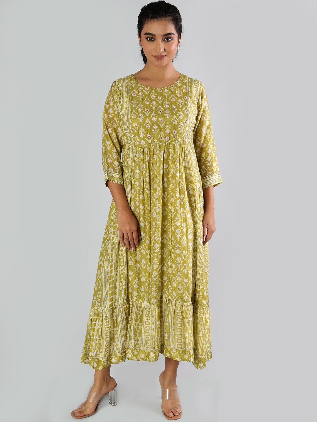 

taruni Women Lime Green & White Ethnic Motifs Printed Anarkali Kurta