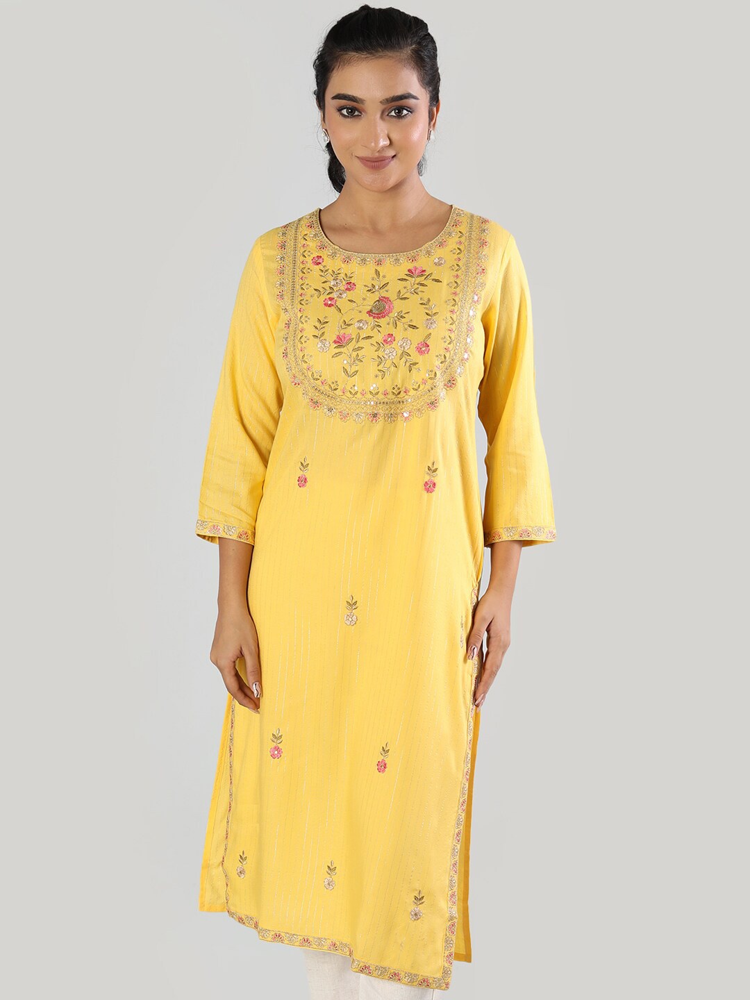 

taruni Women Yellow & Pink Floral Embroidered Kurta