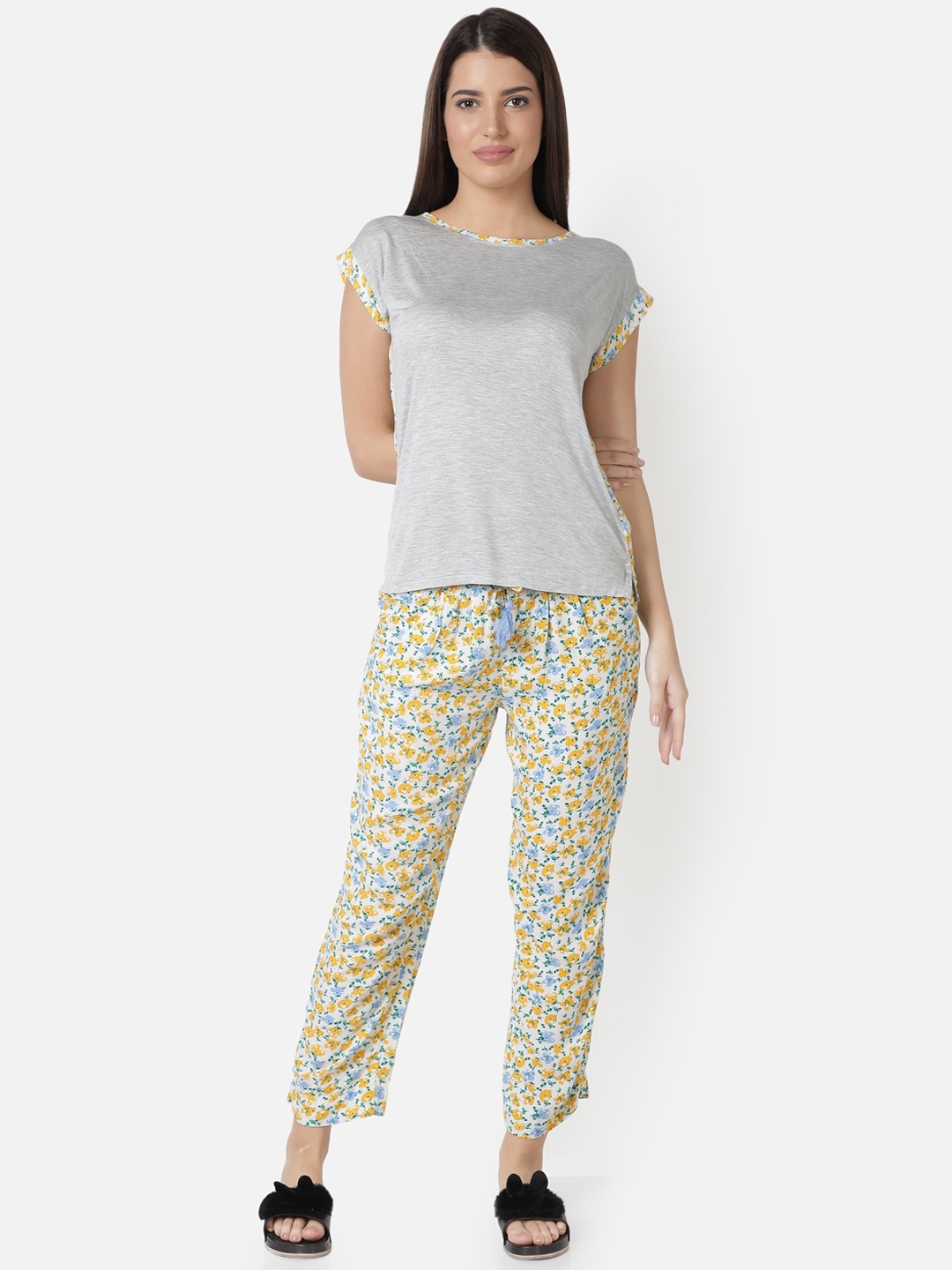 

BStories Women Yellow & Grey Printed Night suit