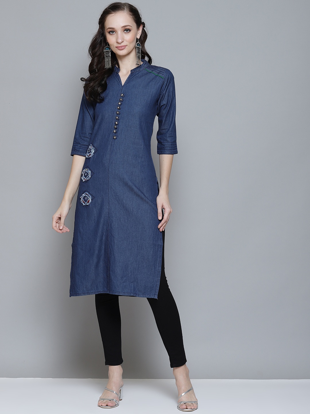

Kvsfab Women Blue Solid Straight Denim Kurta