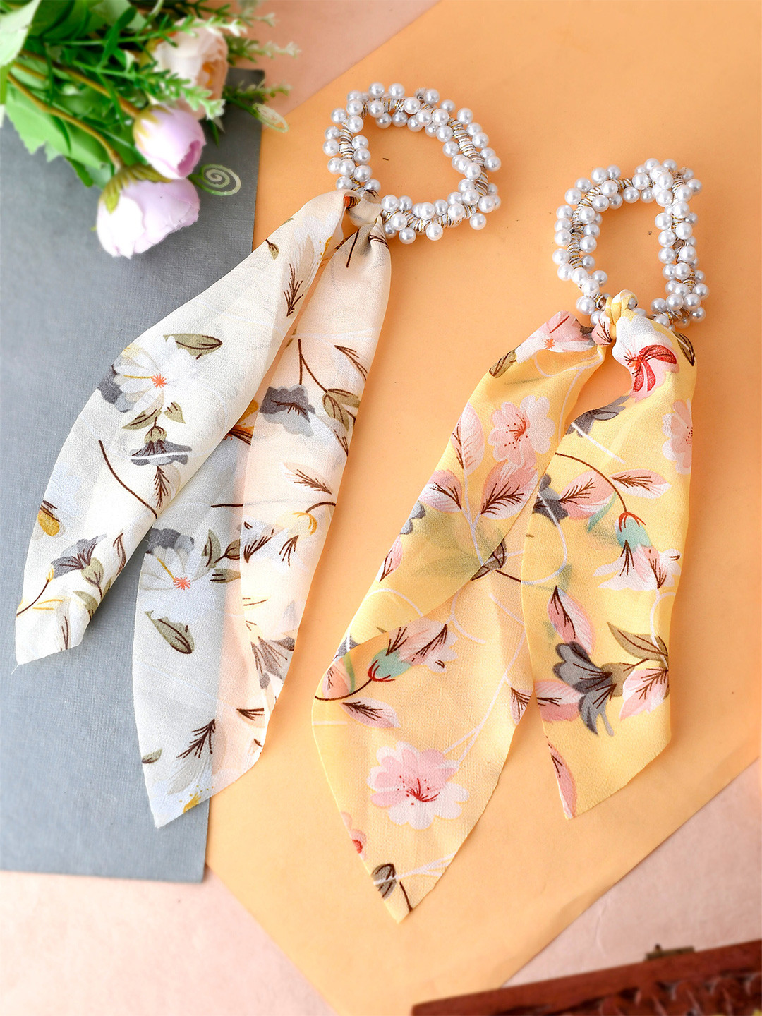 

Silvermerc Designs Women Set of 2 Cream-Coloured & Yellow Beaded Printed Ponytail Holders