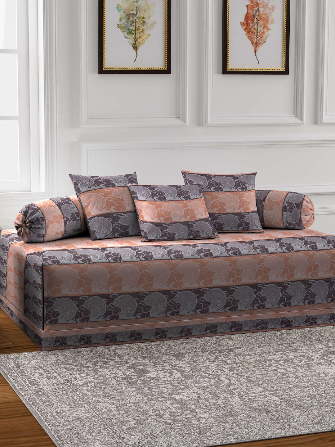 

KLOTTHE Set Of 6 Black & Brown Printed Pure-Cotton Diwan Set