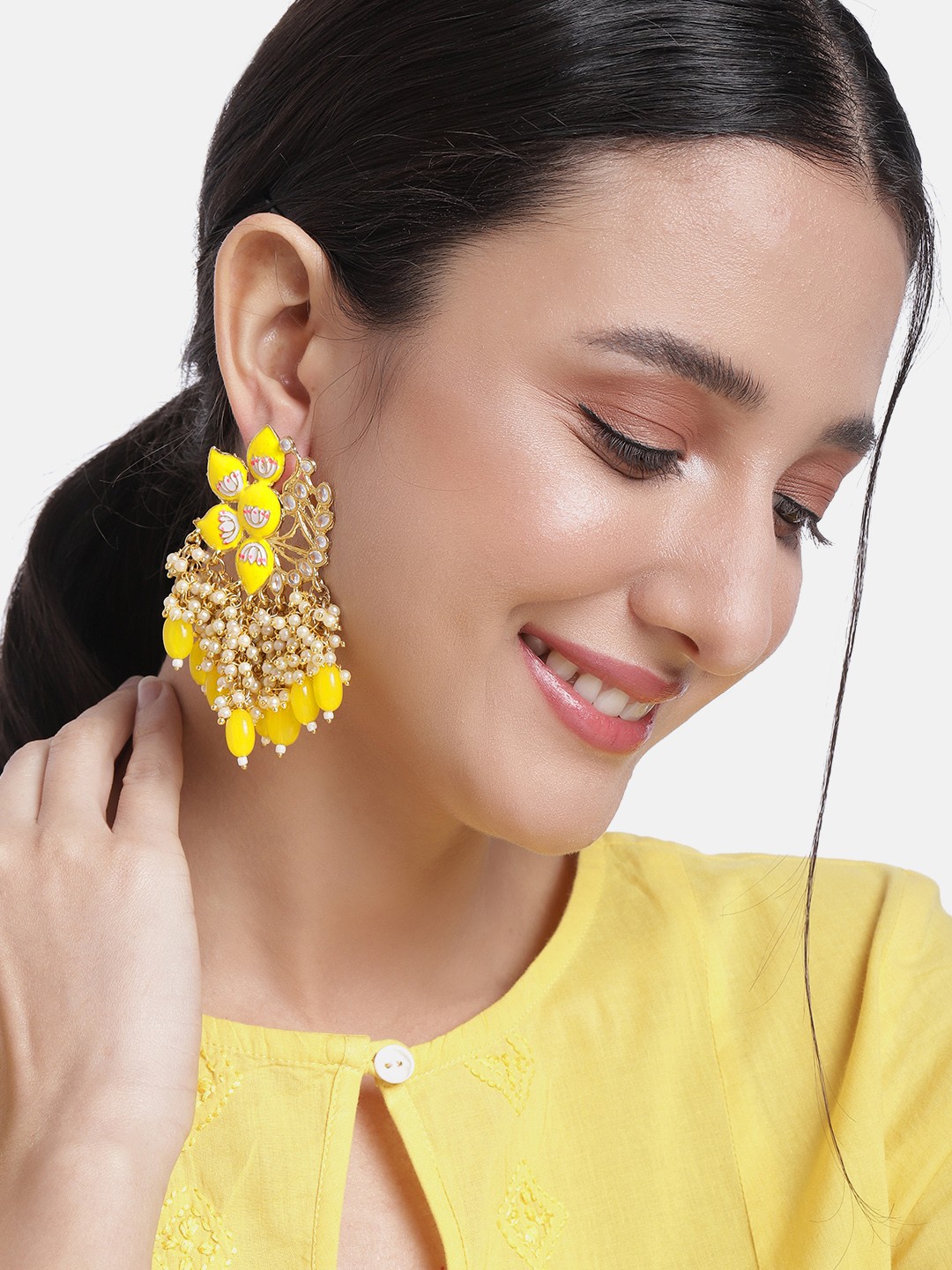 

Peora Yellow Floral Beaded Drop Earrings