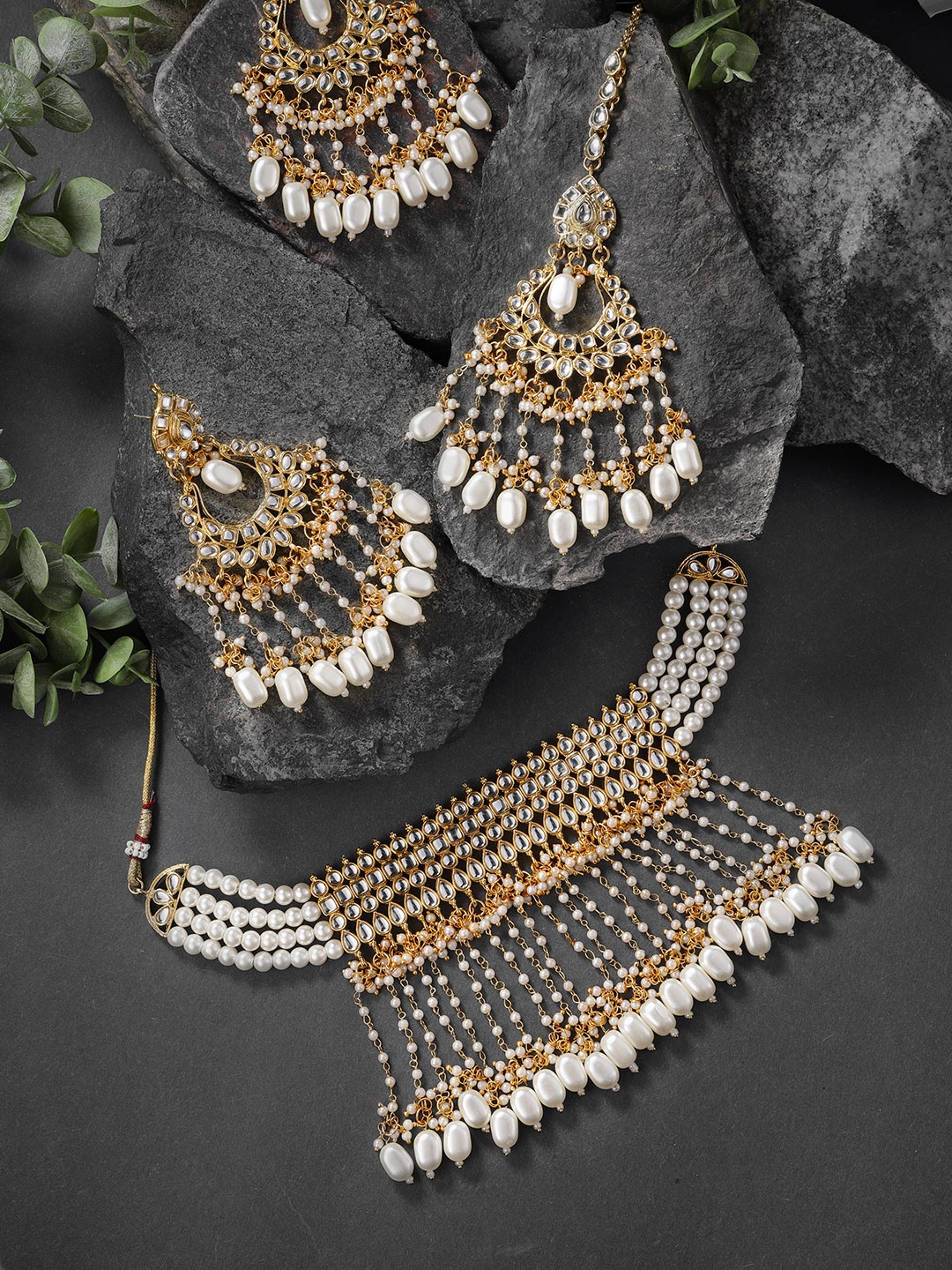 

Peora Gold-Plated Kundan Pearl Drop Choker Necklace Earring & Maang Tika Set, White