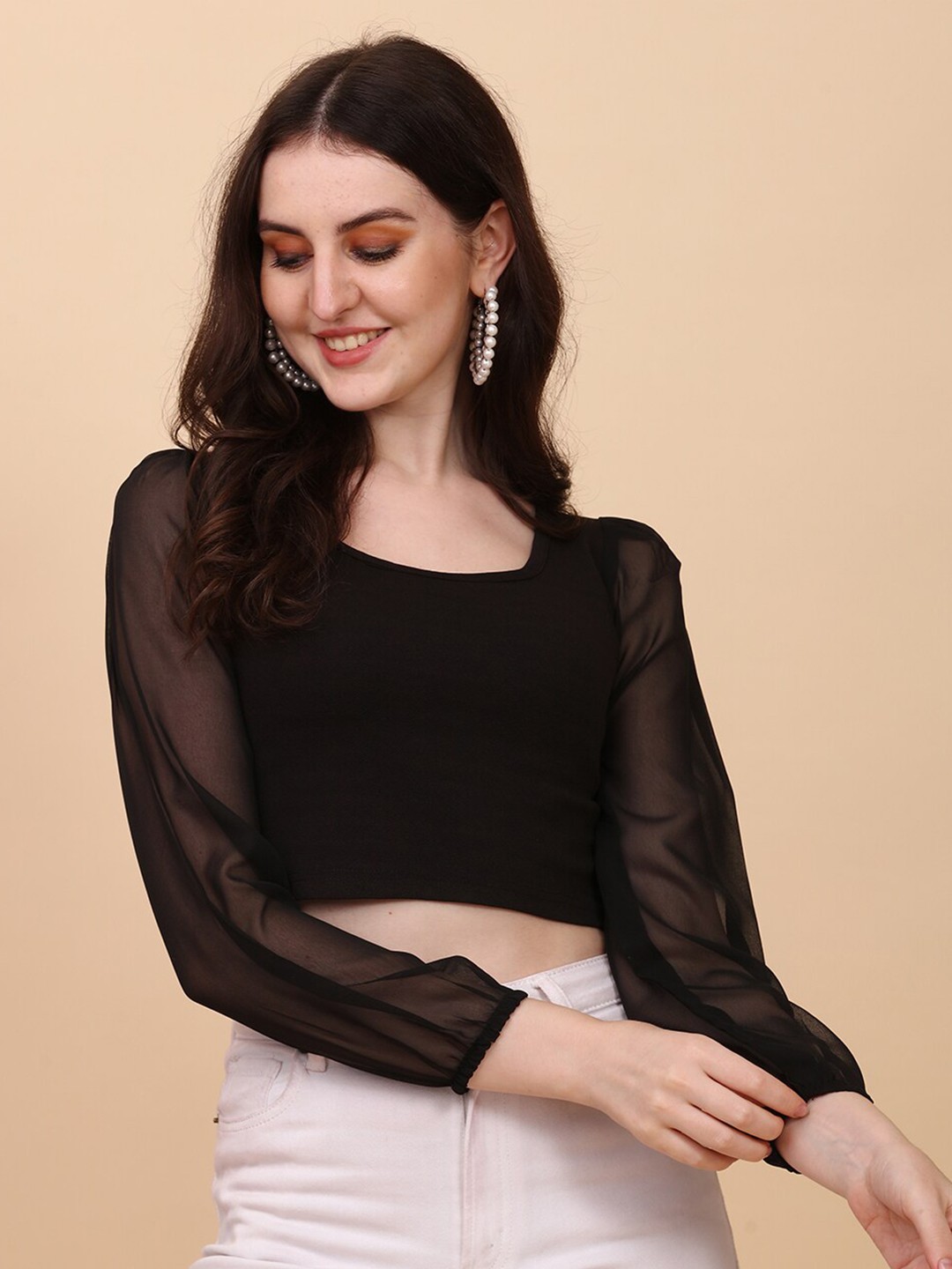 

GUNVANTI FAB Black Solid Puff-Sleeves Crop Top