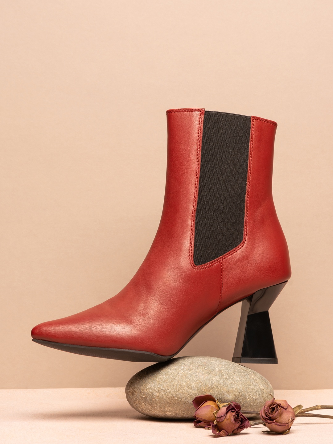 

Saint G Rust Leather Sculpted Heel Chelsea Boots