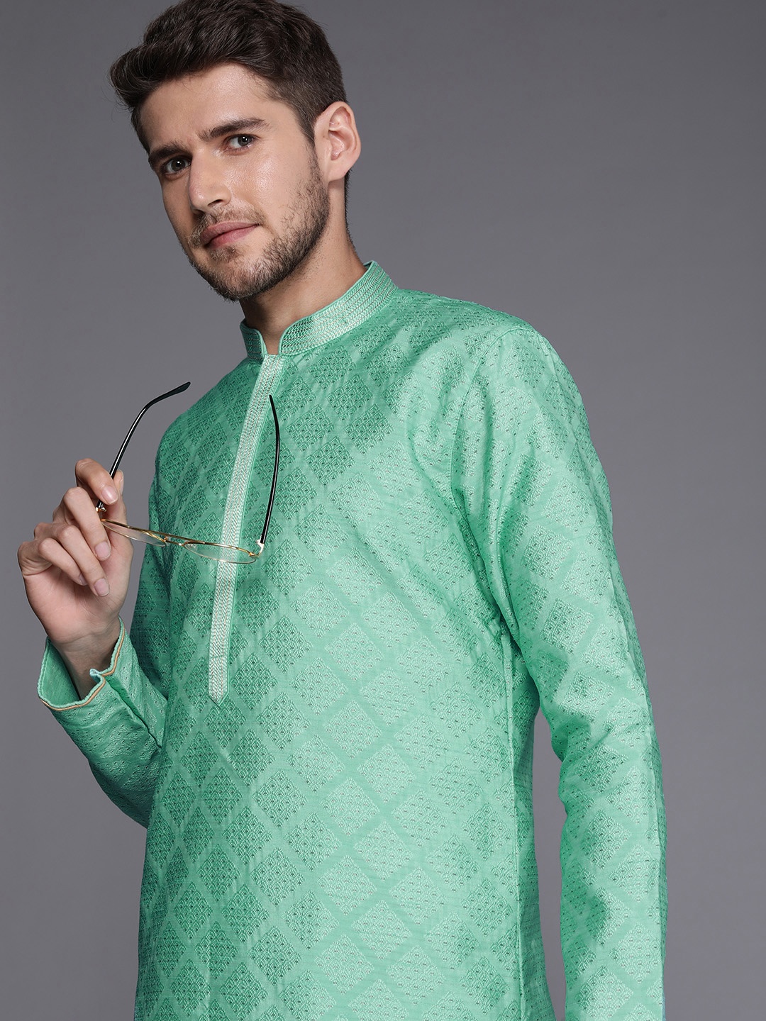 

Manyavar Men Thread Work Kurta with Pyjamas, Sea green