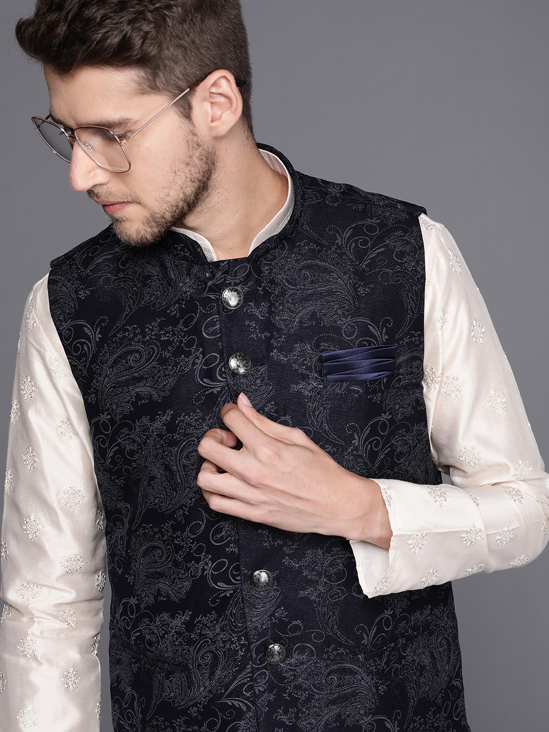 

Manyavar Woven Design Nehru Jacket, Navy blue