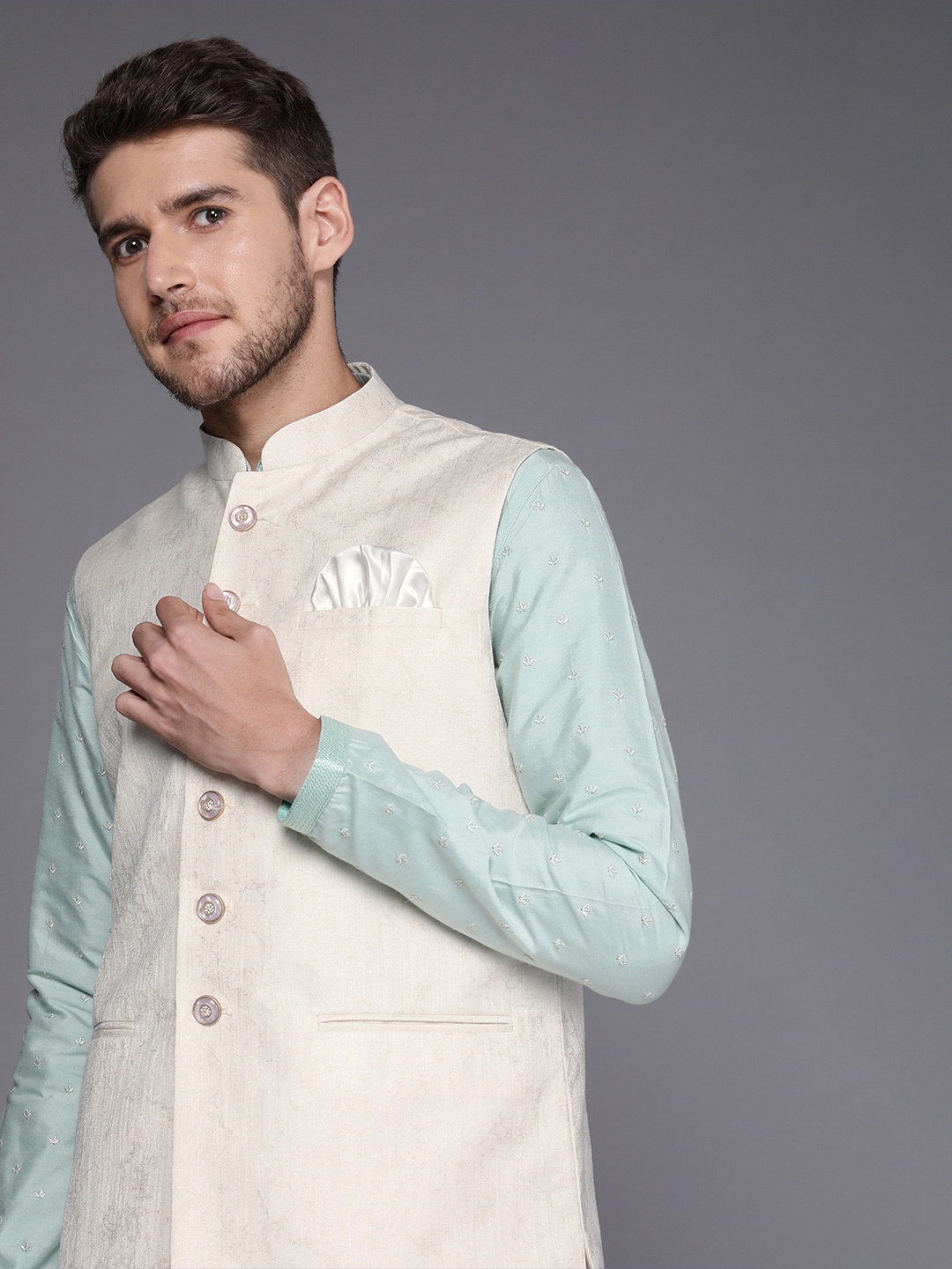 

Manyavar Woven Design Pure Silk Nehru Jacket, Cream