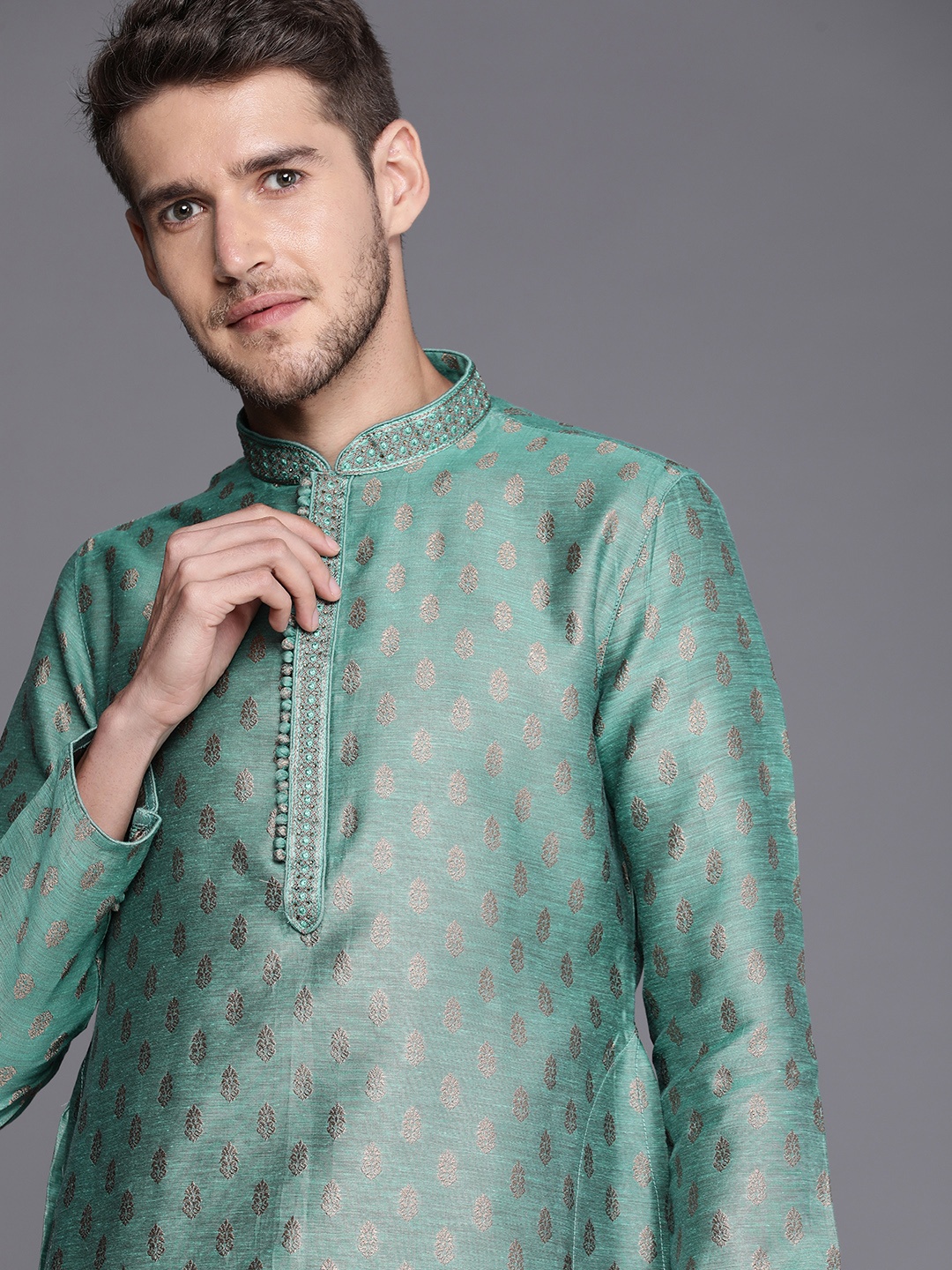 

Manyavar Men Blue Kurta with Pyjamas
