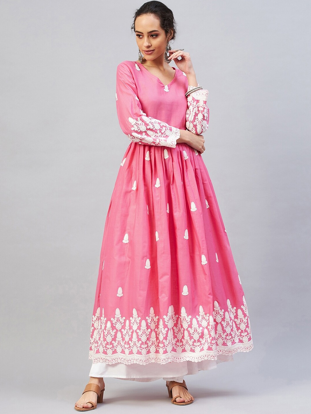 

InWeave Women Pink Floral Embroidered Anarkali Kurta
