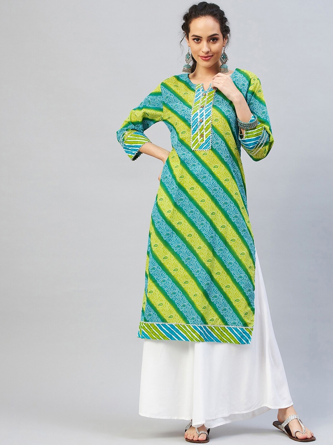 

InWeave Women Blue & Green Lehriya Bandhani Gotta Patti Kurta