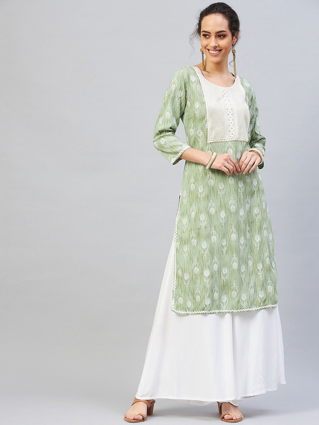 

InWeave Women Green Ethnic Motifs Thread Work Kurta