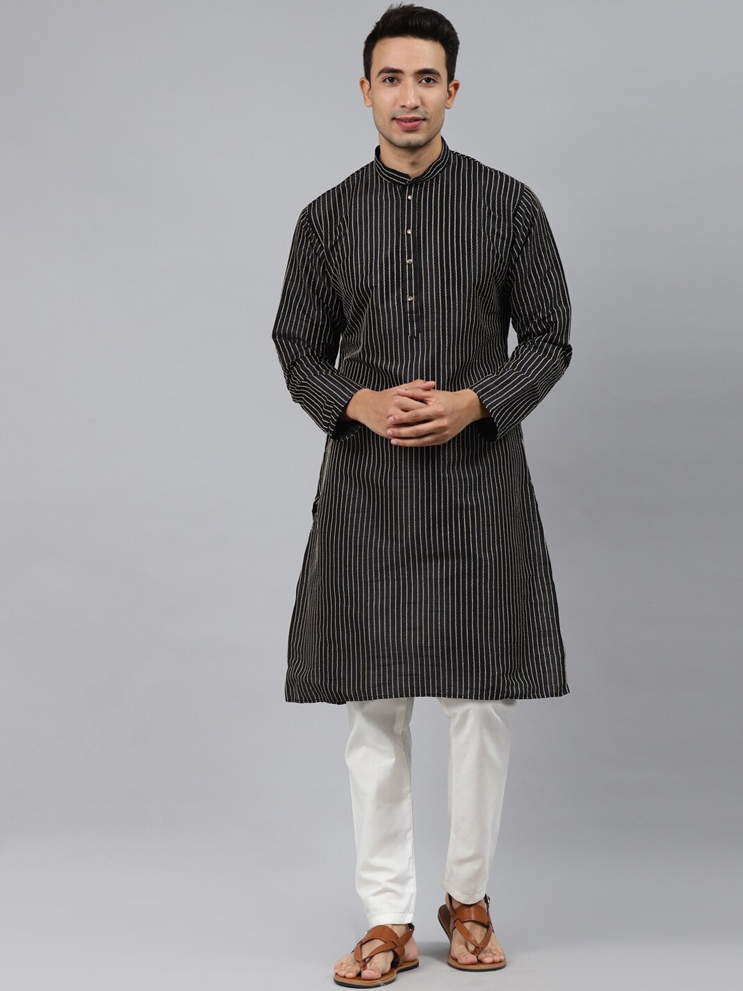 

MANQ Men Black And White Striped Mandarin Collar Straight Kurta