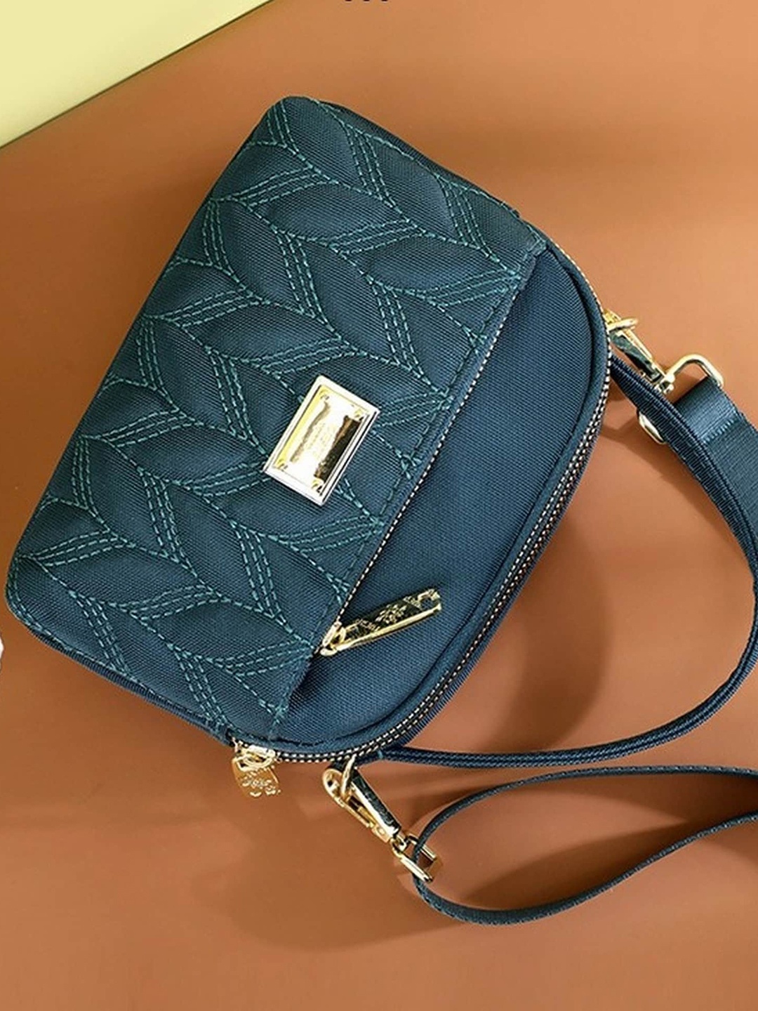 

Diva Dale Green Structured Multi-Pockets Sling Bag
