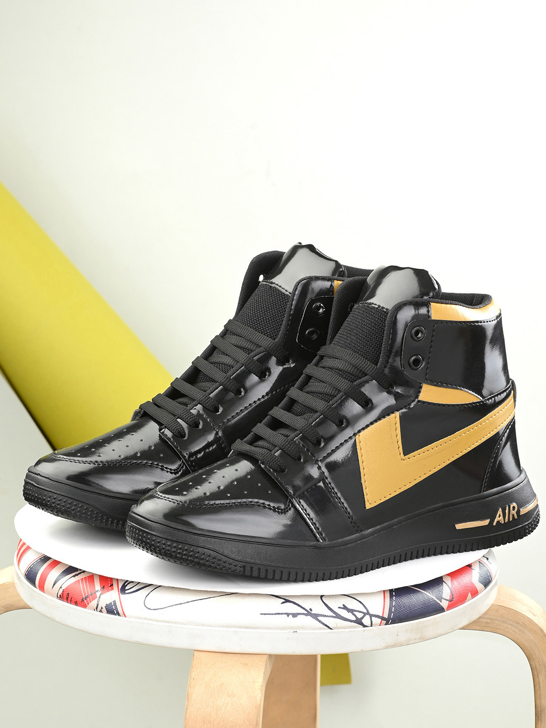 

Mactree Men PU Sneakers, Black