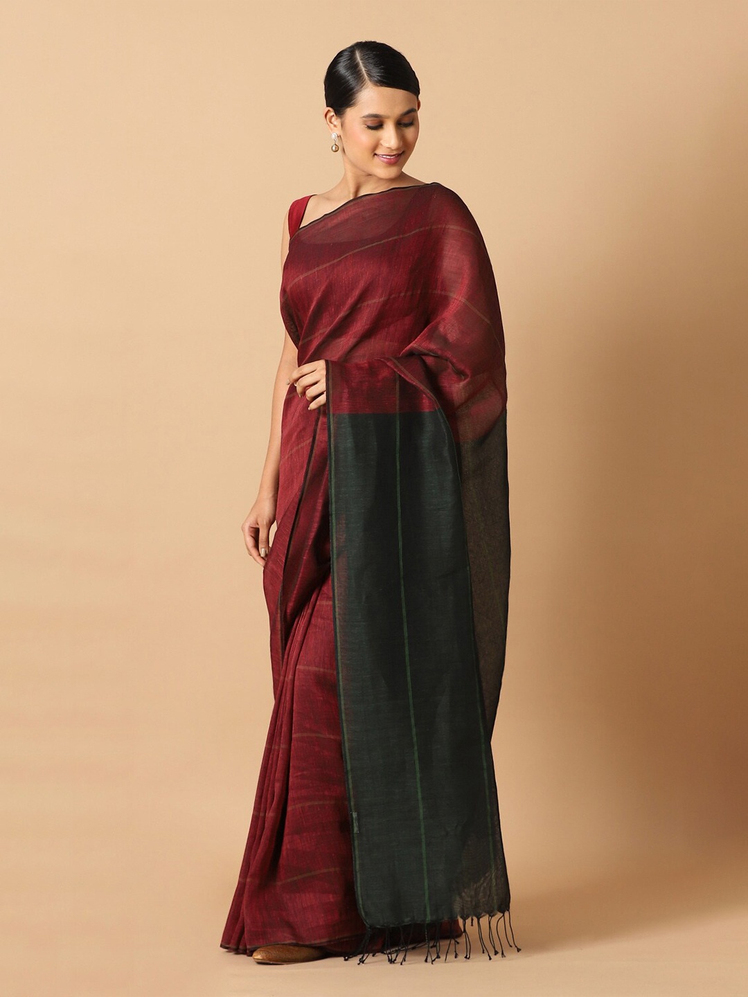 

Taneira Red And Black Colourblocked Striped Saree