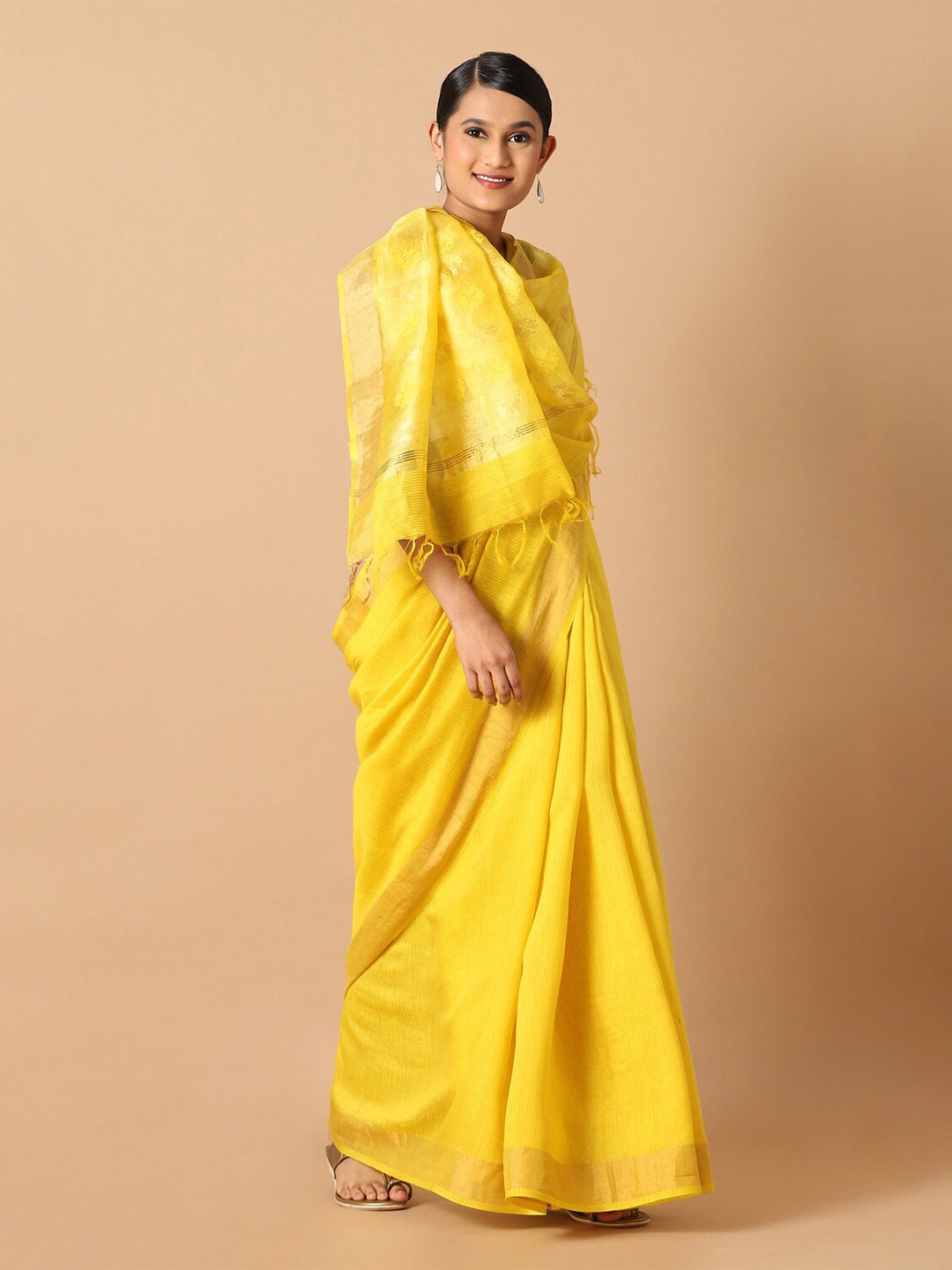 

Taneira Yellow And Gold Toned Solid Zari Pure Silk Bhagalpuri Saree
