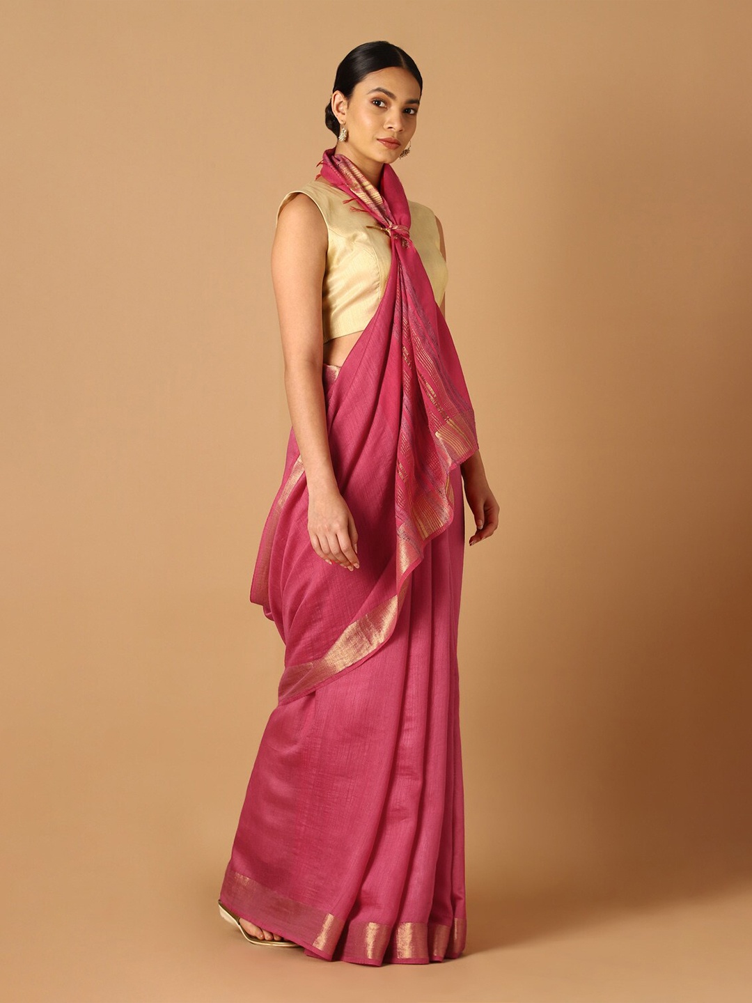 

Taneira Pink & Gold-Toned Zari Pure Silk Bhagalpuri Saree