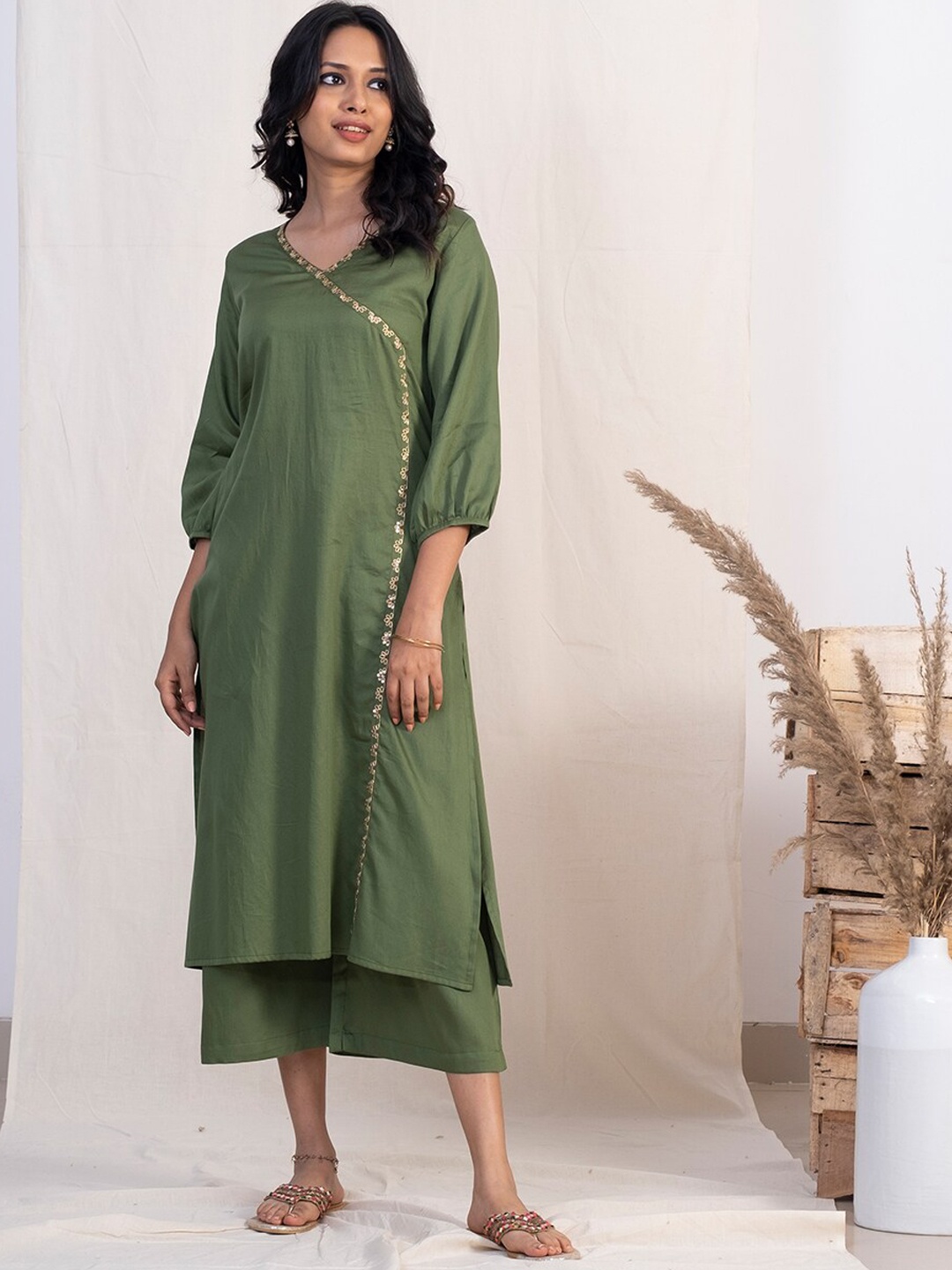 

AKISO Women Green Angrakha Embroidered Pastels Kurta
