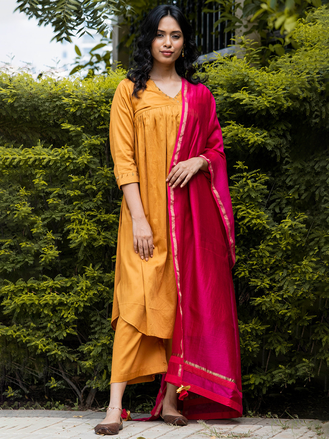

AKISO Women Gold-Toned Pleated Zardozi Pure Cotton Kurta with Palazzos & With Dupatta