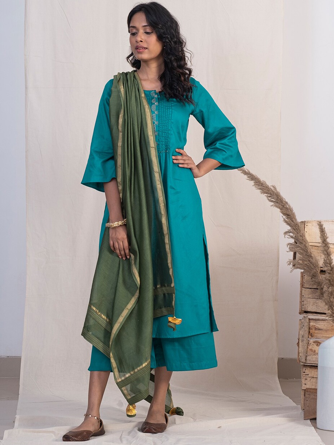 

AKISO Women Blue Pure Cotton Kurta with Palazzos & With Dupatta