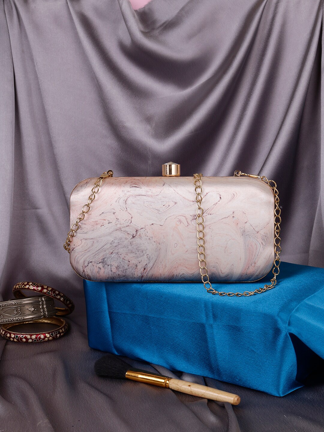 

Swisni Cream-Coloured & Gold-Toned Printed Box Clutch