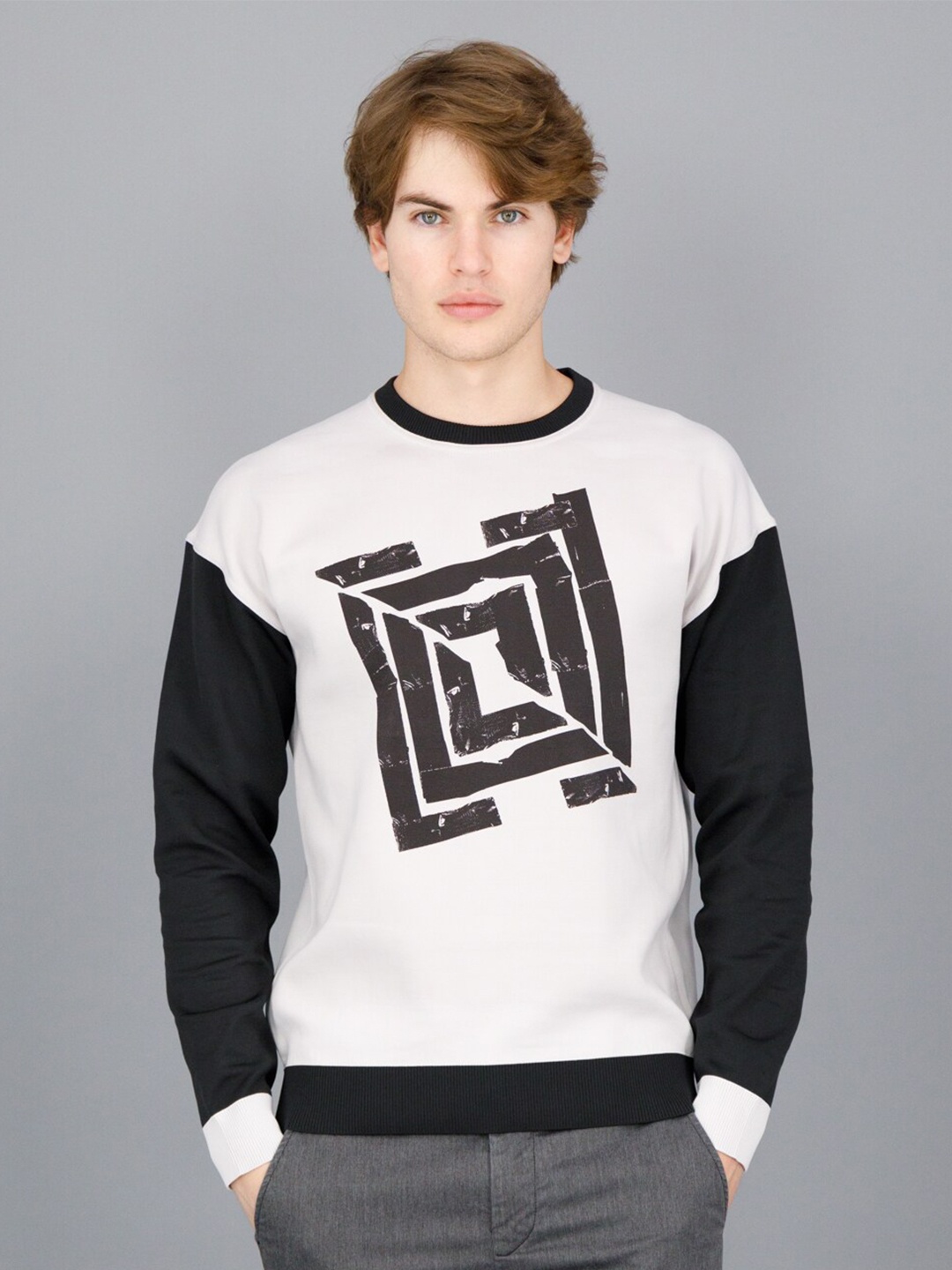 

FREESOUL Men Off White & Black Printed Polyester Sweatshirt