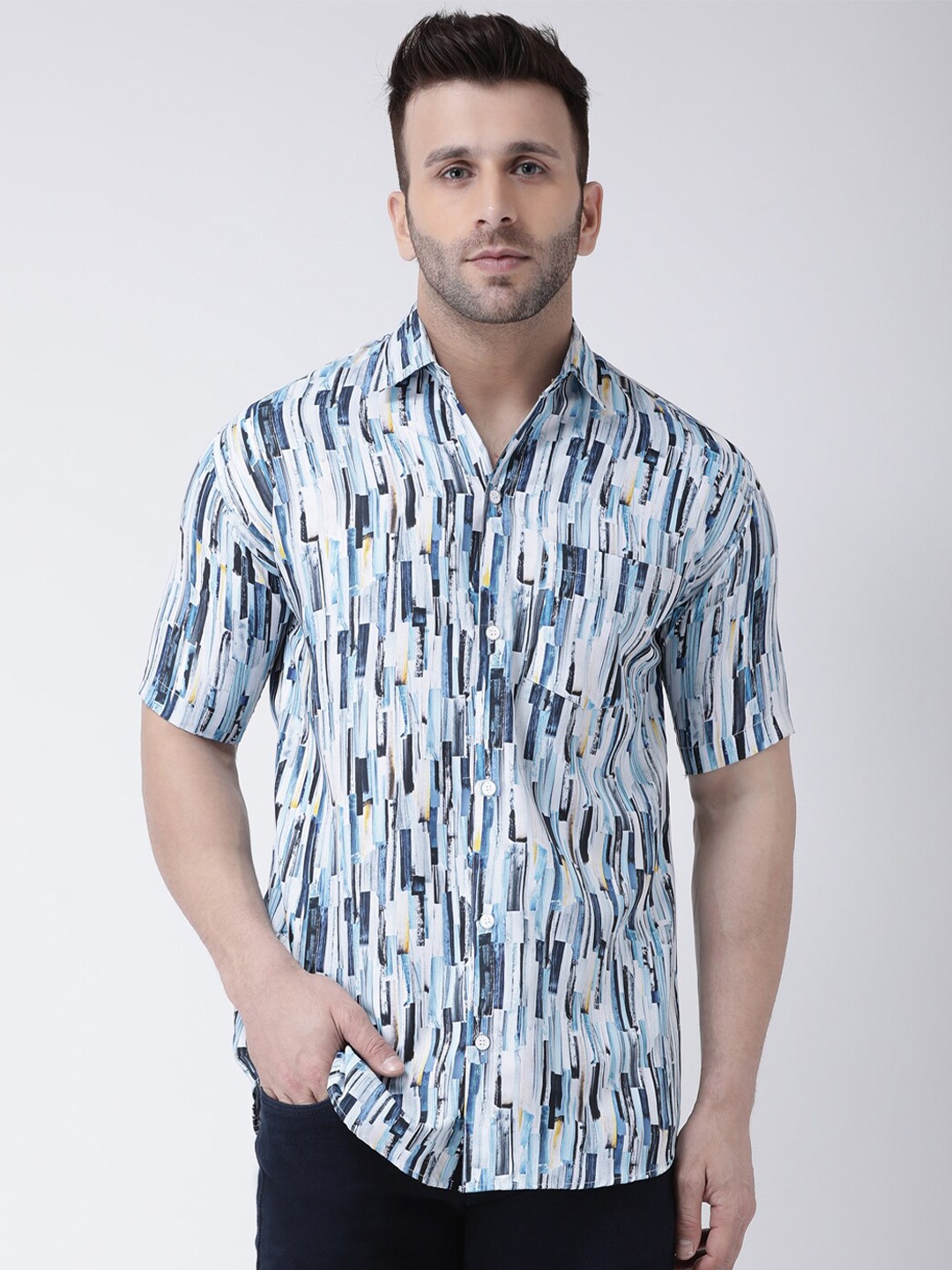 

RIAG Men White & Blue Printed Casual Shirt