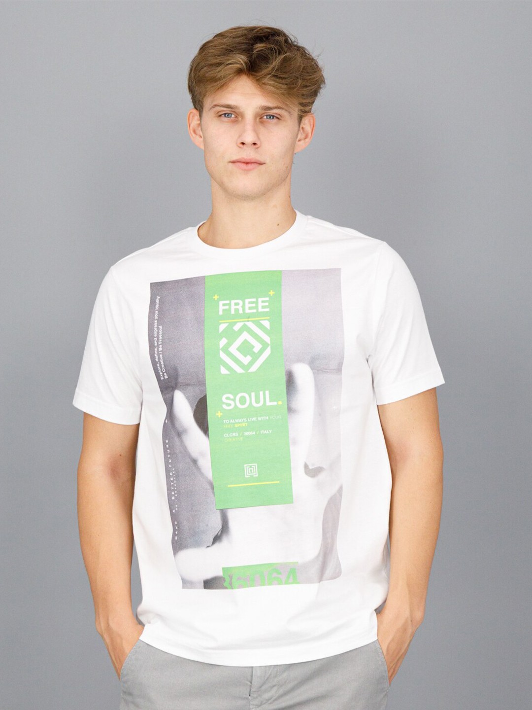

FREESOUL Men White & Green Pure Cotton Printed T-shirt