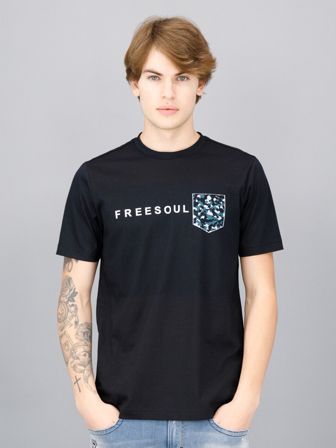 

FREESOUL Men Black Typography Printed Cotton T-shirt