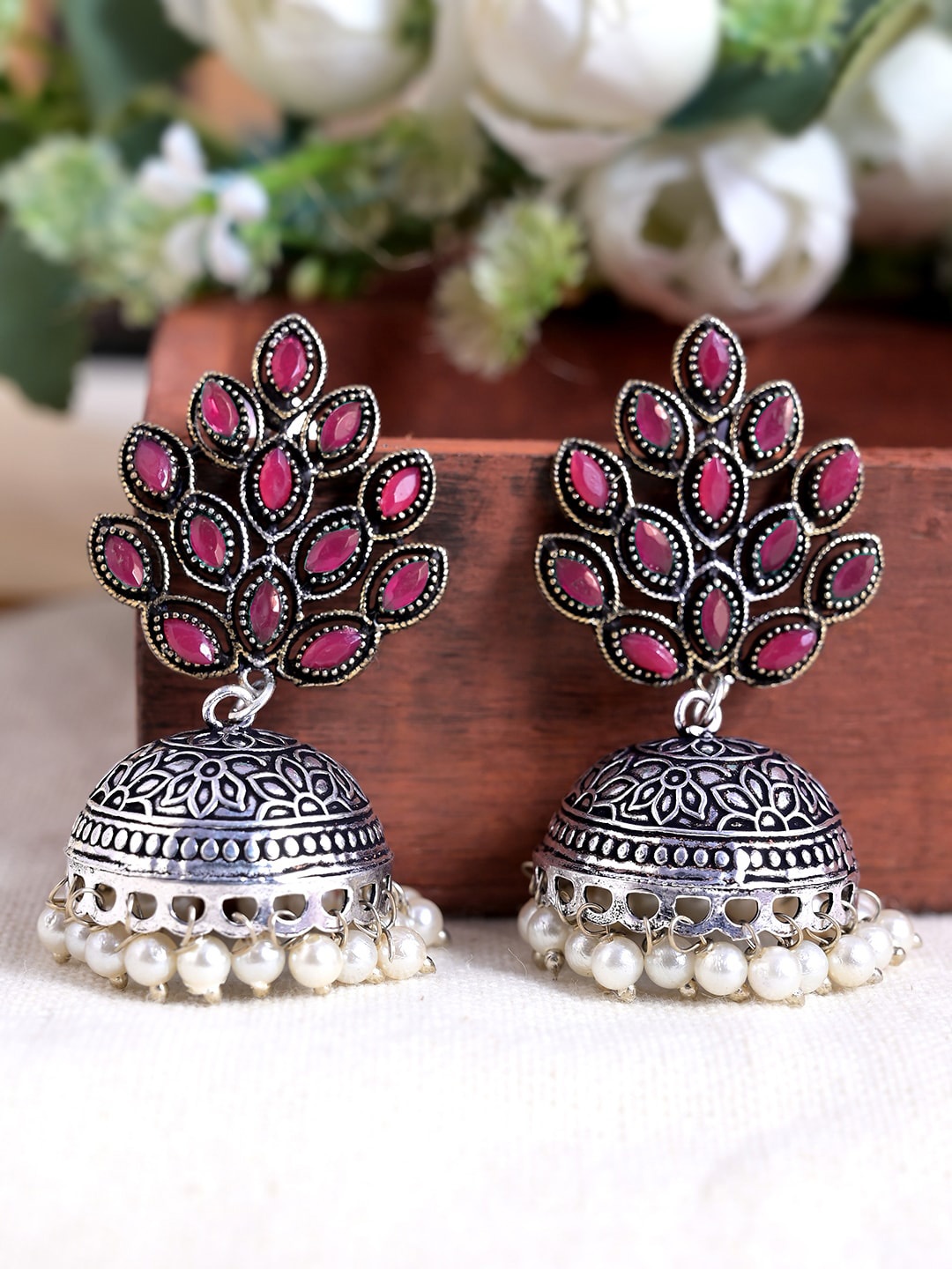 

AQUASTREET JEWELS Oxidised Silver-Plated & Red Leaf Shaped Jhumkas Earrings