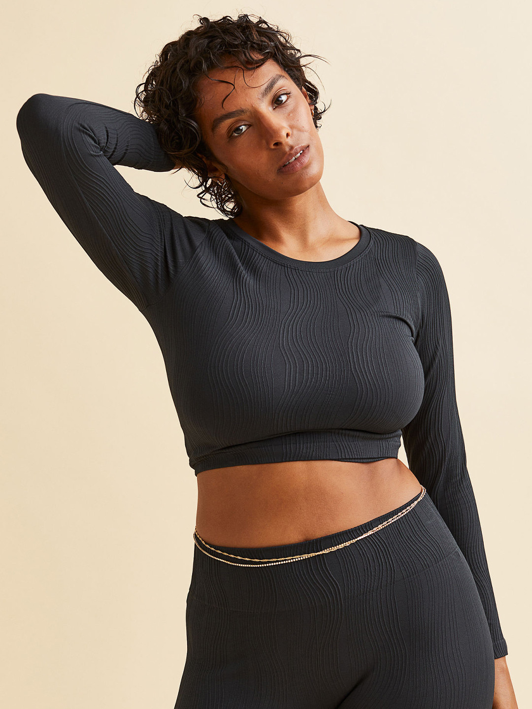 

H&M Women Grey Seamless Cropped Sports Top