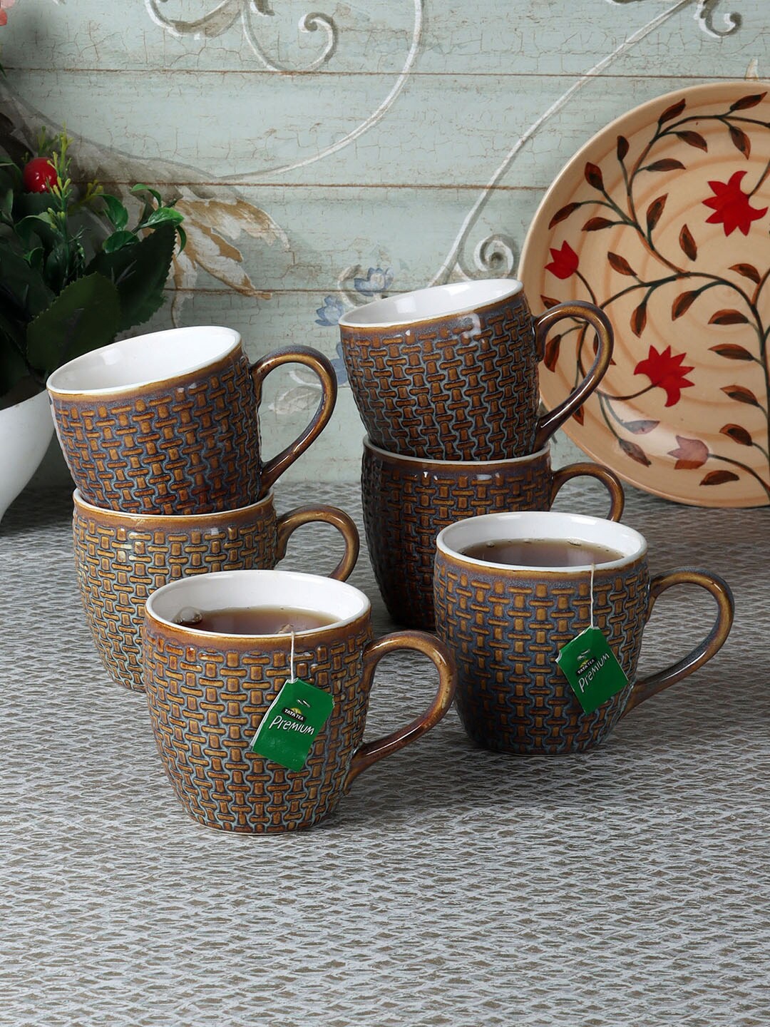 

CDI Brown 7 Pieces Dishwasher And Microwave Safe Ceramic Glossy Cups With Wooden Tray