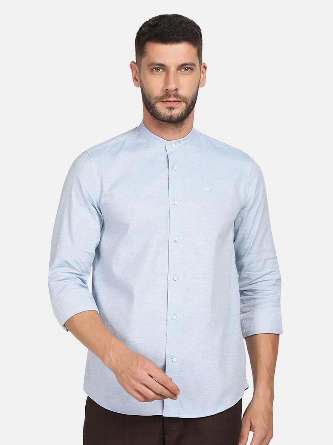 

Blackberrys Men Blue Slim Fit Pure Cotton Casual Shirt