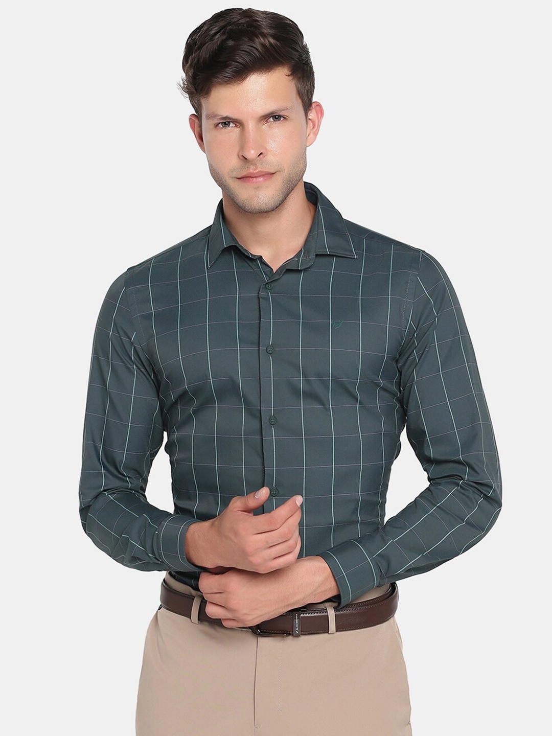 

Blackberrys TechPro Men Green Check Formal Shirts