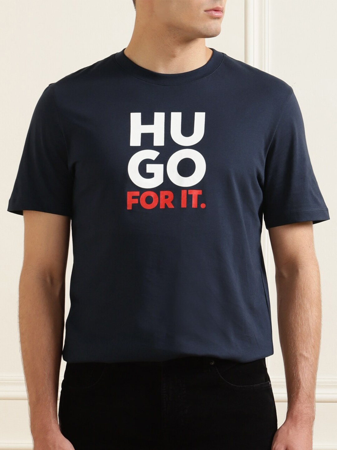 

HUGO Men Navy Blue & Off White Pure Cotton Printed T-shirt