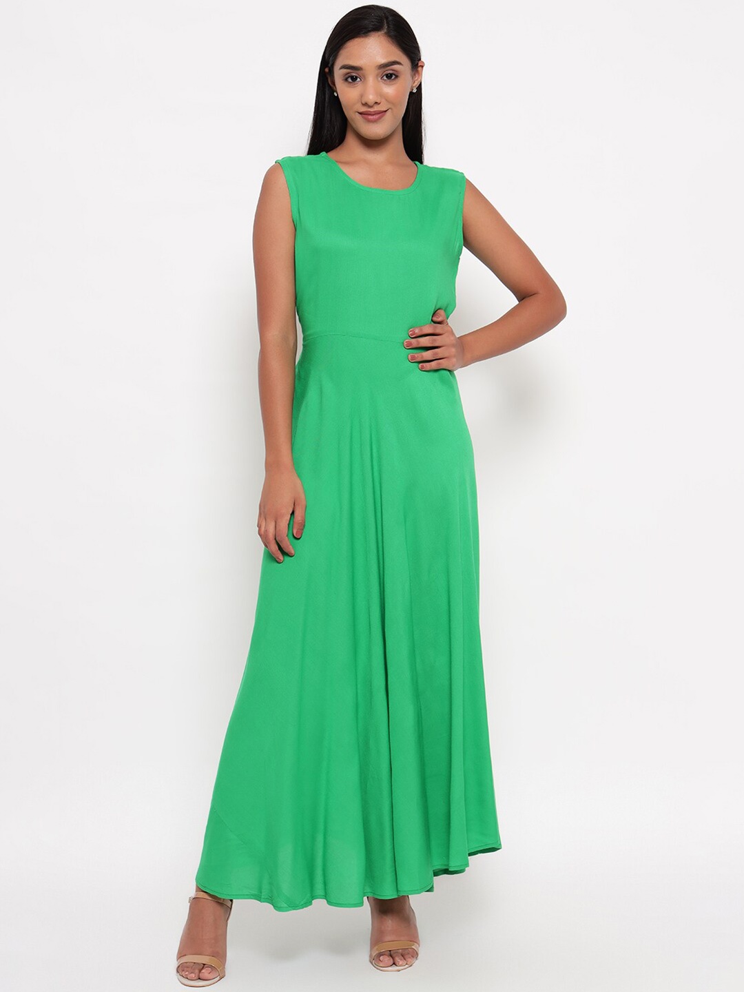 

Aawari Women Green Solid Sleeveless Flared Maxi Dress