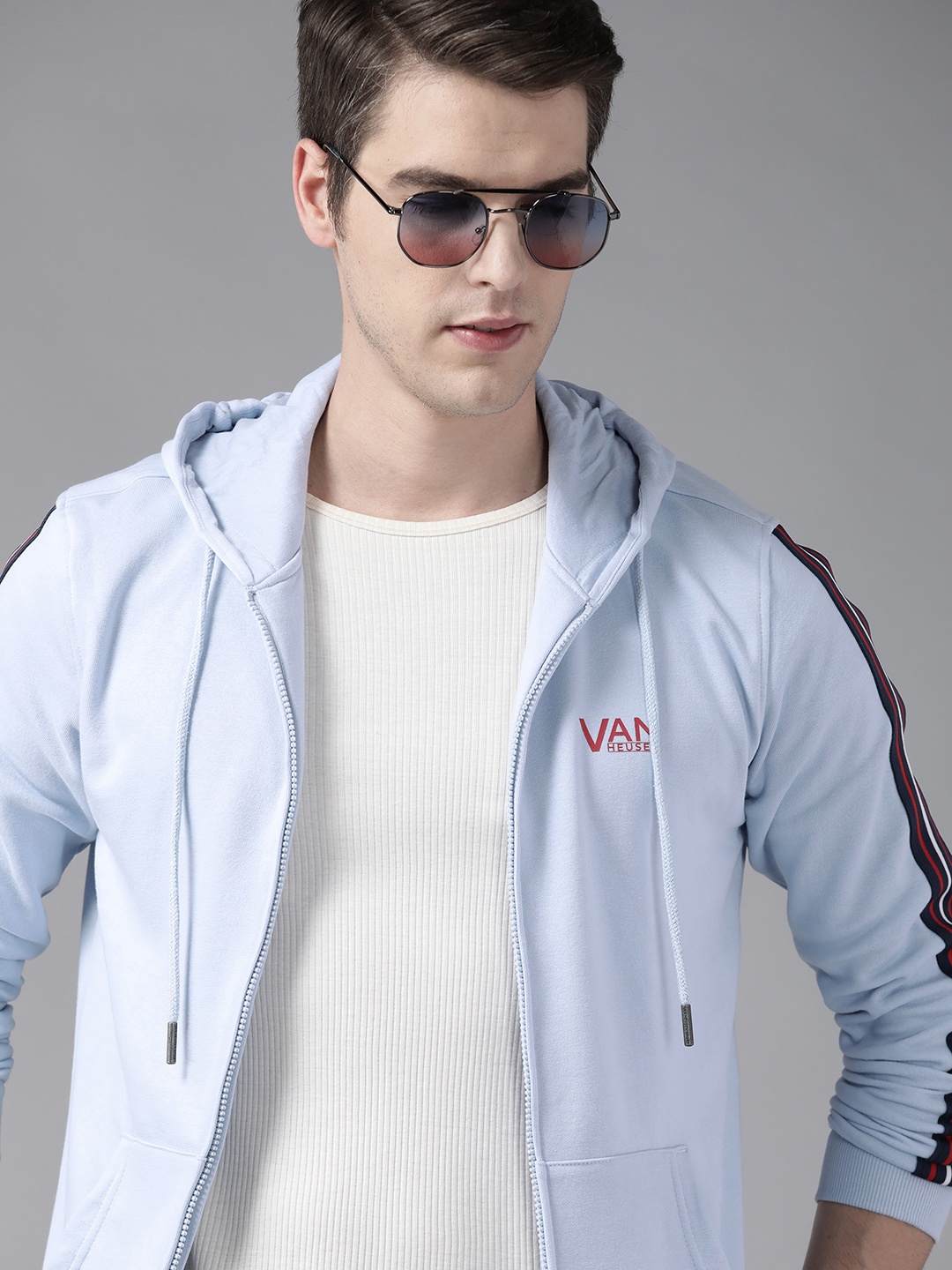 

Van Heusen Men Blue Solid Hooded Sweatshirt