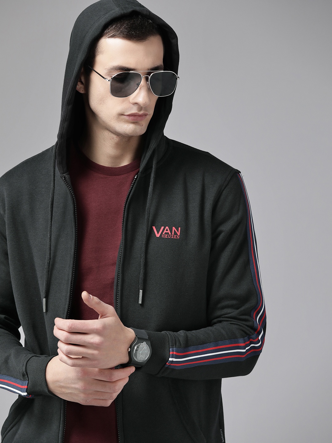 

Van Heusen Men Hooded Sweatshirt, Black